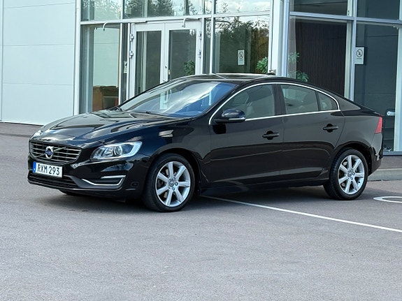 Volvo S60 3 of 5