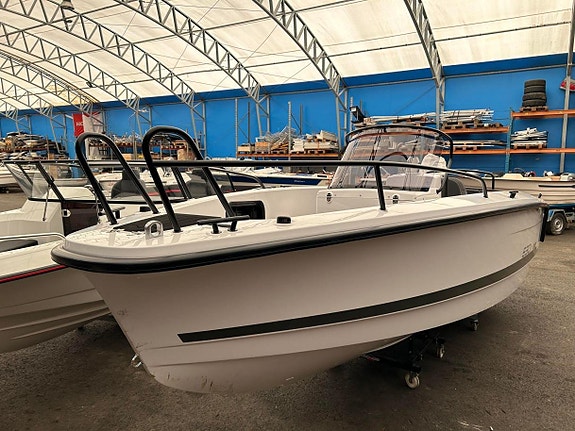 Ryds 630 VI Mid-c S-line  SISTA UTSTÄLLNINGSBÅTEN ny 2 of 4