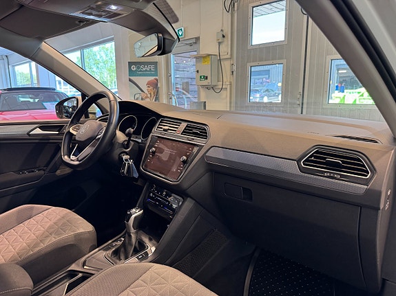 Volkswagen Tiguan 9 of 24