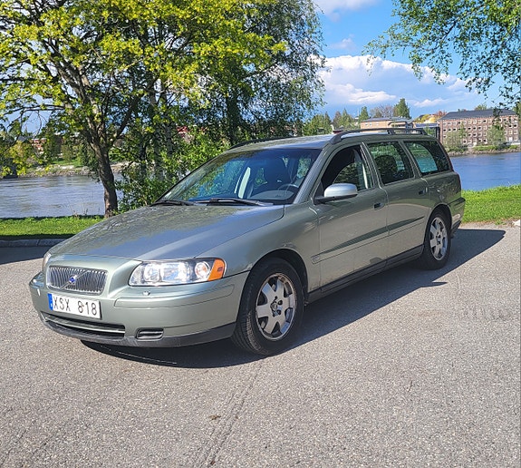 Brugt Volvo V70 2.4