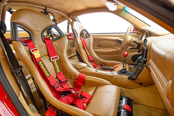 Porsche 911 Turbo 16 of 30