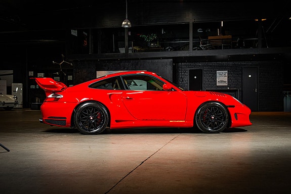 Porsche 911 Turbo 6 of 30