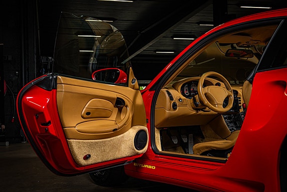 Porsche 911 Turbo 9 of 30
