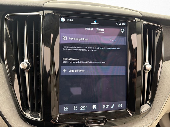 Volvo XC60 25 of 30