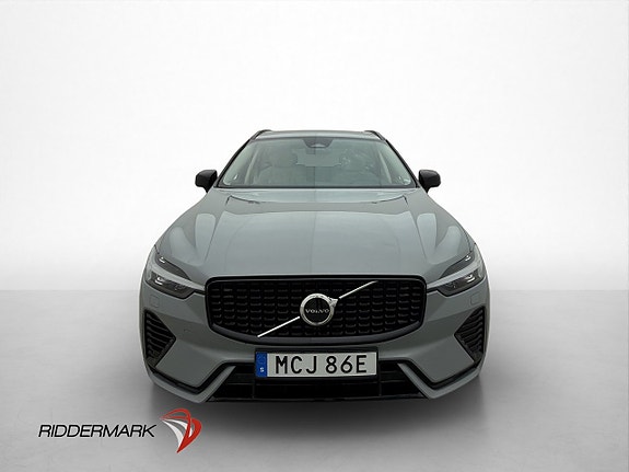 Volvo XC60 2 of 5