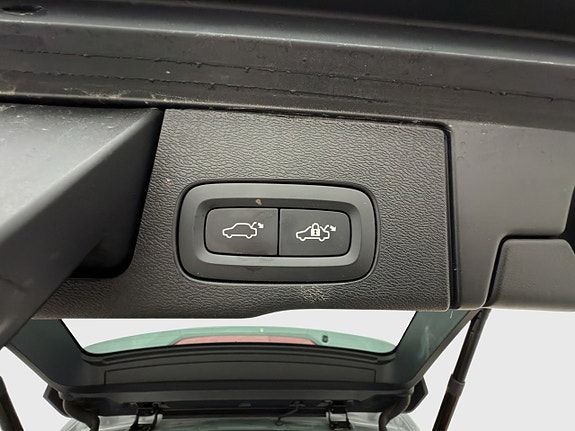 Volvo XC60 9 of 30