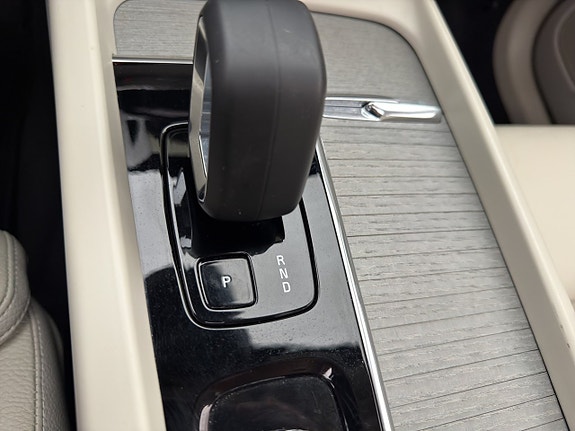 Volvo XC60 27 of 30
