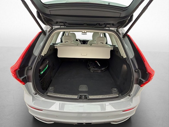 Volvo XC60 8 of 30