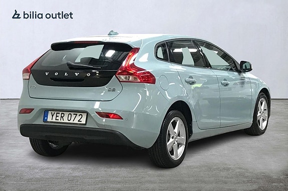 Volvo V40 6 of 26