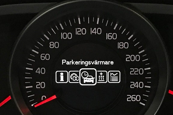 Volvo V40 18 of 26