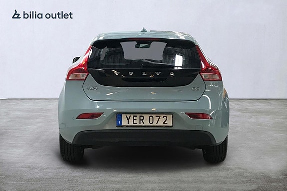 Volvo V40 7 of 26