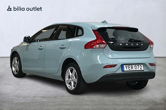Volvo V40 8 of 26