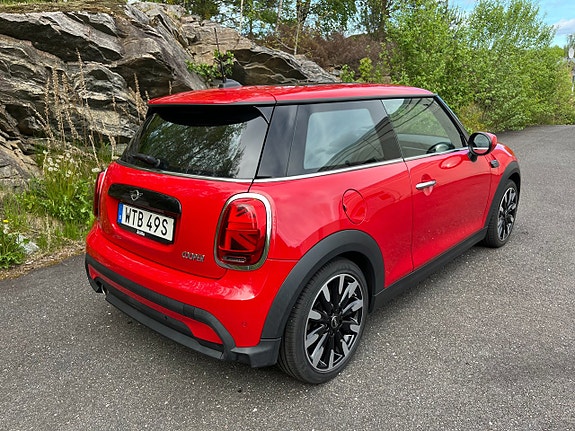 MINI Cooper 5 of 5