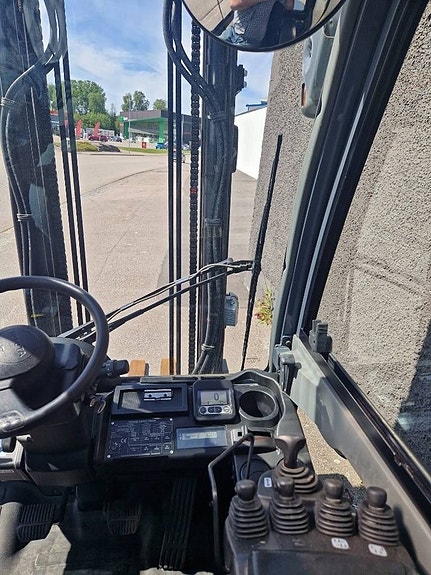Toyota 02-8 FDF 25.  599 timmar 5 of 5