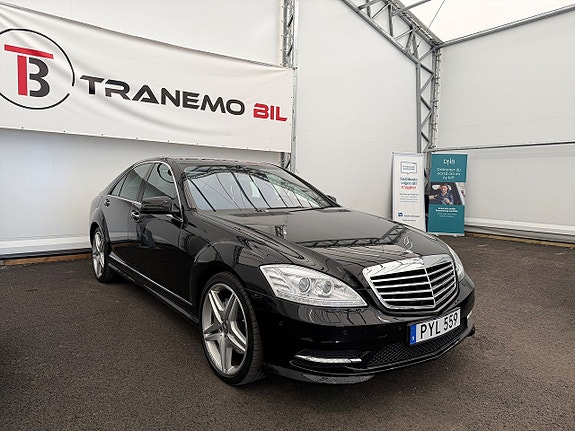 Mercedes-Benz S350 2 of 5