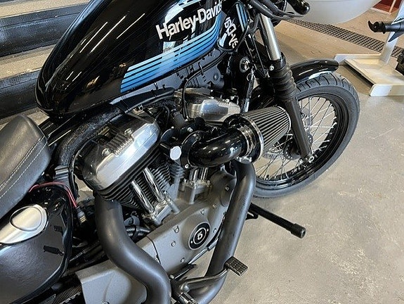 Harley-Davidson XL 1200N 5 of 5