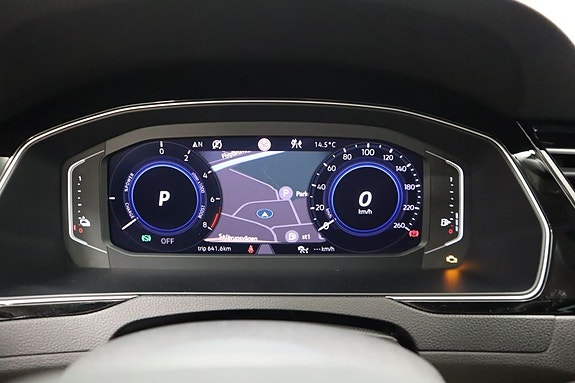 Volkswagen Passat 15 of 17