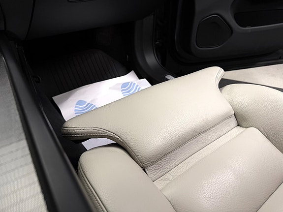 Volvo XC60 27 of 30