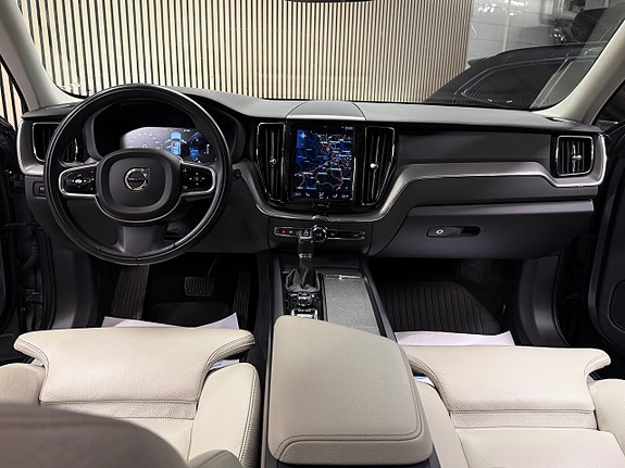 Volvo XC60 18 of 30