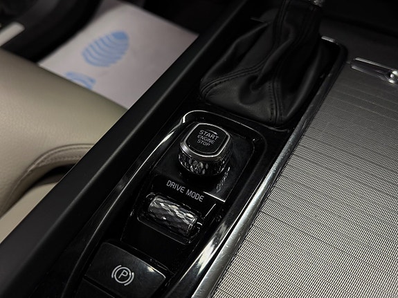 Volvo XC60 23 of 30