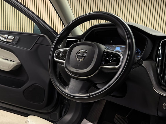 Volvo XC60 19 of 30