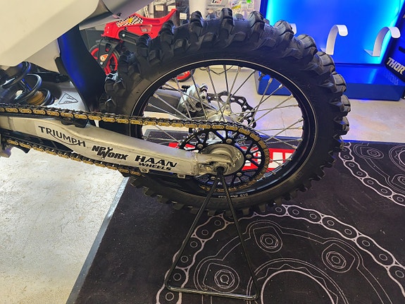 Triumph TF 250 4 of 9