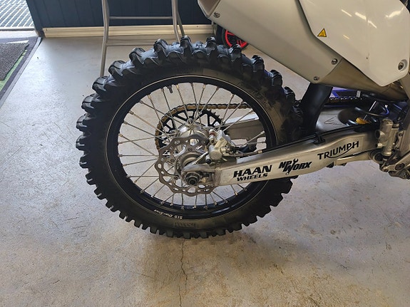 Triumph TF 250 8 of 9