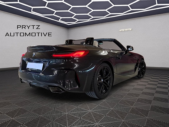 BMW Z4 2 of 5