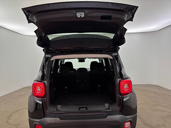 Jeep Renegade 11 of 23