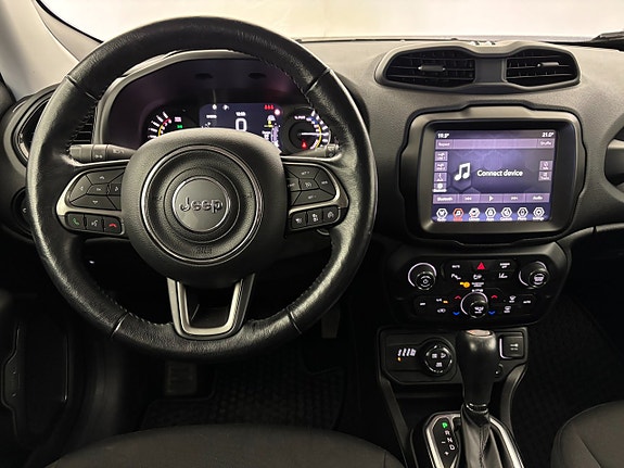 Jeep Renegade 20 of 23