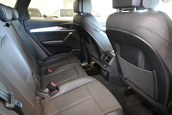 Audi Q5 13 of 19