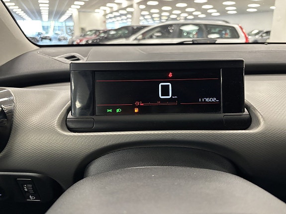Citroen C4 Cactus 9 of 12