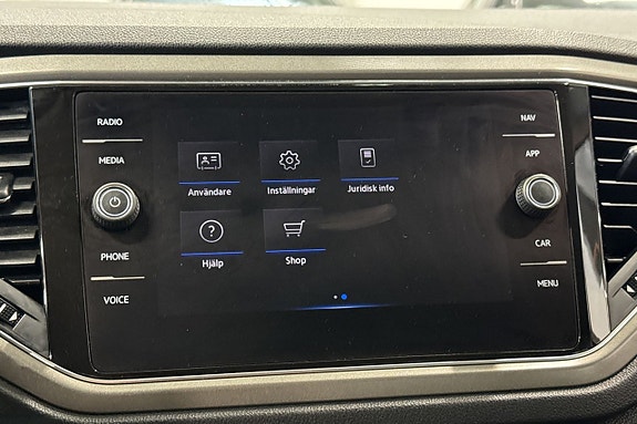 Volkswagen T-Roc 12 of 23