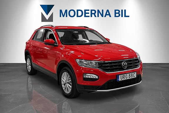 Volkswagen T-Roc 8 of 23