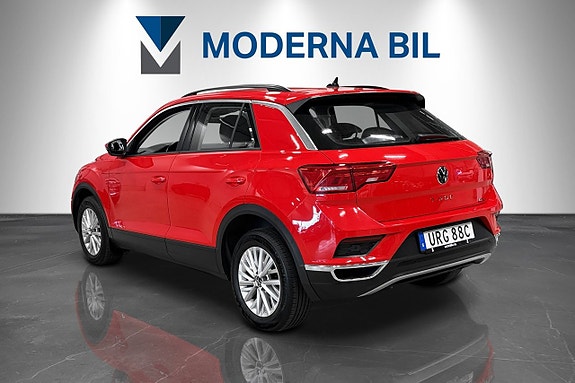 Volkswagen T-Roc 4 of 23