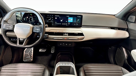 Kia EV4 7 of 13