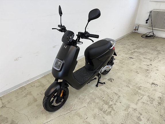 LV LX 04 Lvneng Ny Ord Pris 23995:- 45kmh 4 of 7