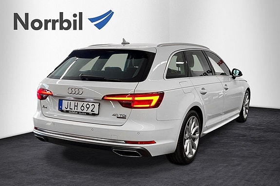 Audi A4 6 of 22