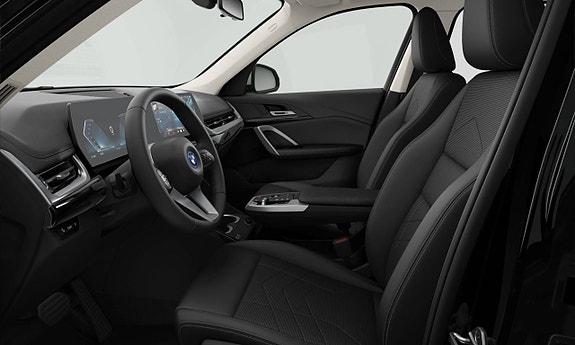 BMW iX1 4 of 4