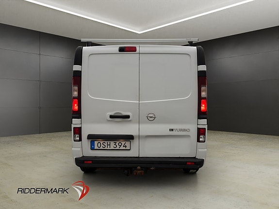 Opel Vivaro 8 of 28