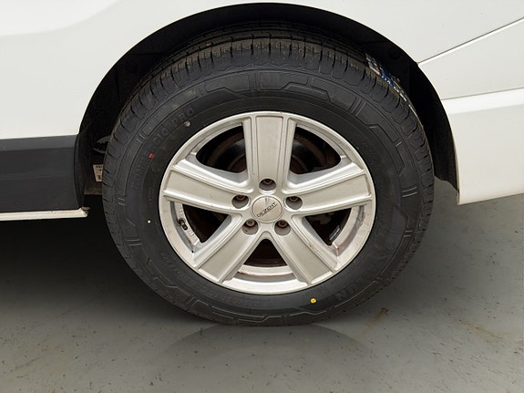 Opel Vivaro 26 of 28