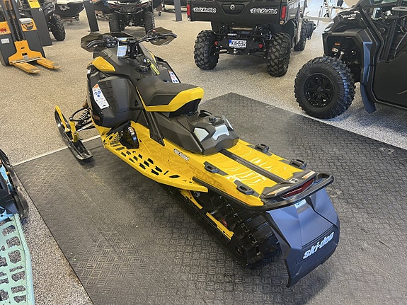 Ski-Doo MXZ X-RS Competition 850 E-TEC Turbo R Momsad 5 of 9