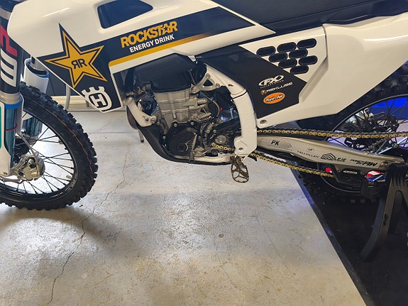 Husqvarna FC 450  Rockstar Factory Edition 4 of 10