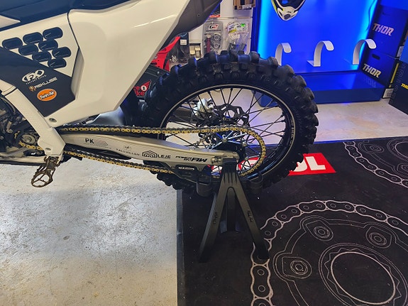 Husqvarna FC 450  Rockstar Factory Edition 5 of 10