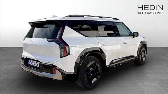 Kia EV9 2 of 13