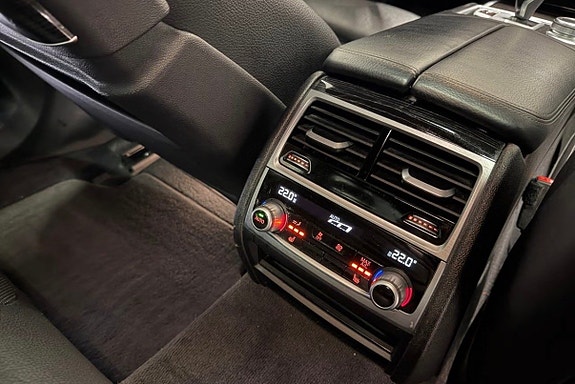 BMW 730 18 of 30