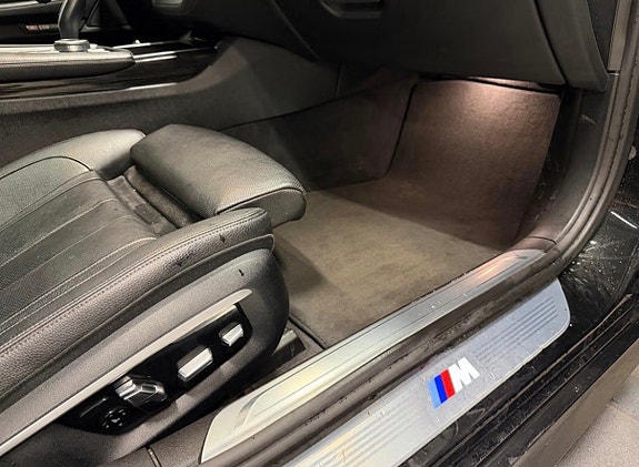 BMW 730 17 of 30