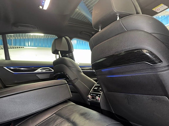 BMW 730 13 of 30