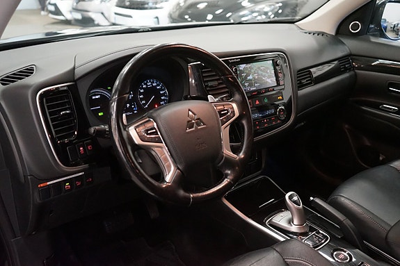 Mitsubishi Outlander 17 of 25