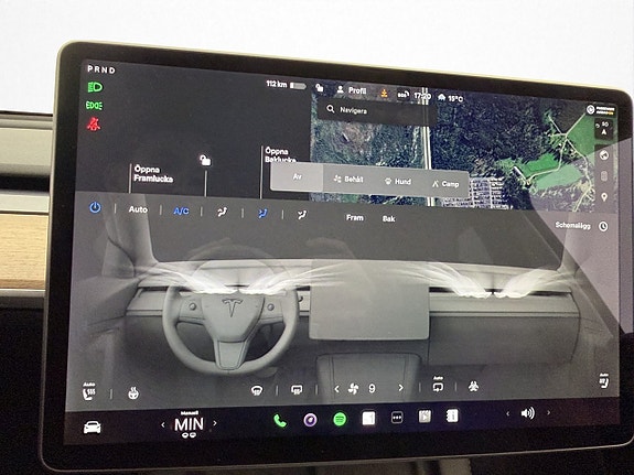 Tesla Model Y 21 of 30